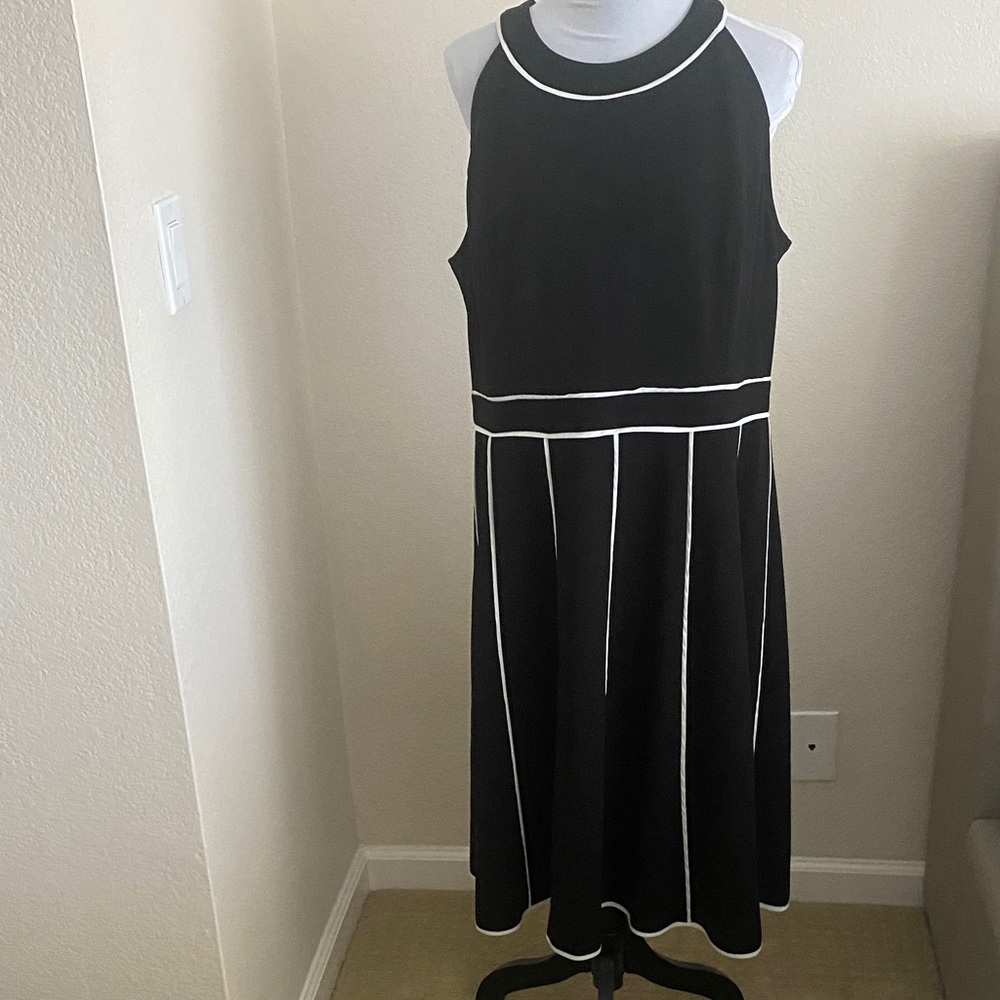 Tommy Hilfiger Elegant Black and White Women's Dress